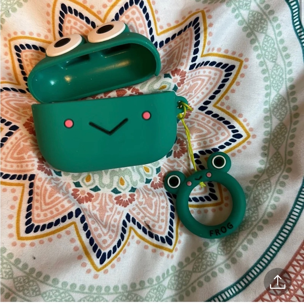 Apple air pod pro frog case